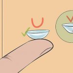 Почему линзы не прилипают к глазам