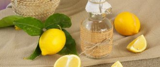 Такие распространенные средства, как уксус и лимонный сок, лучше не использовать при очистке линз